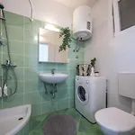 Avocado شقة دوبروفينك
