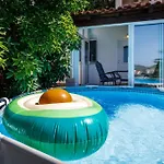 شقة Avocado دوبروفينك