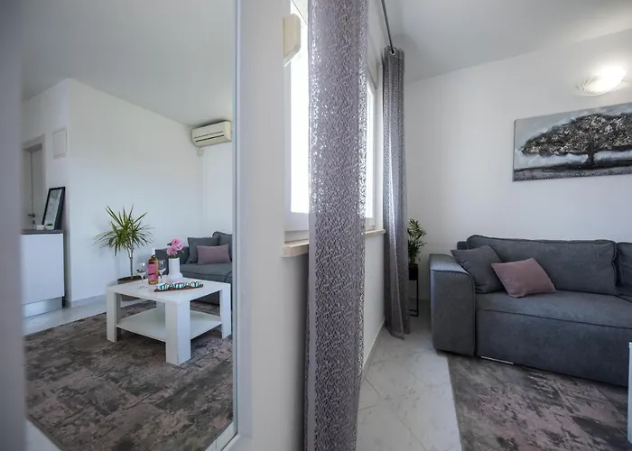 Avocado شقة دوبروفينك