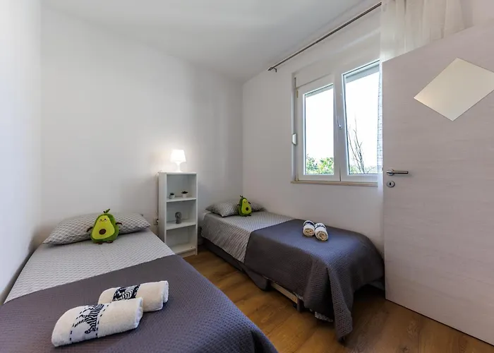 Avocado شقة دوبروفينك