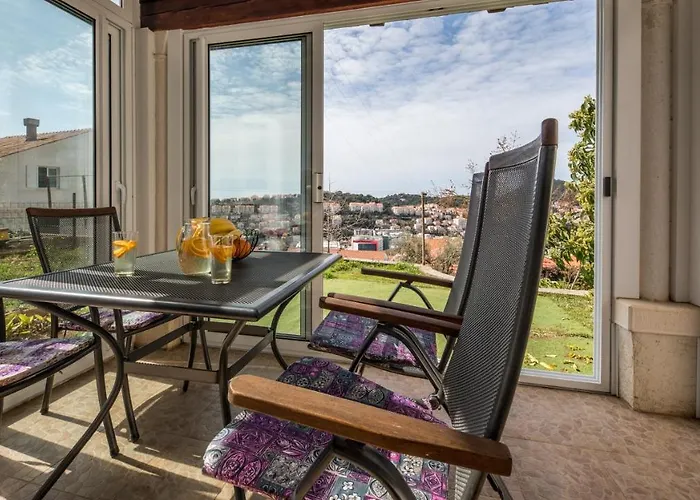 Apartament Avocado *